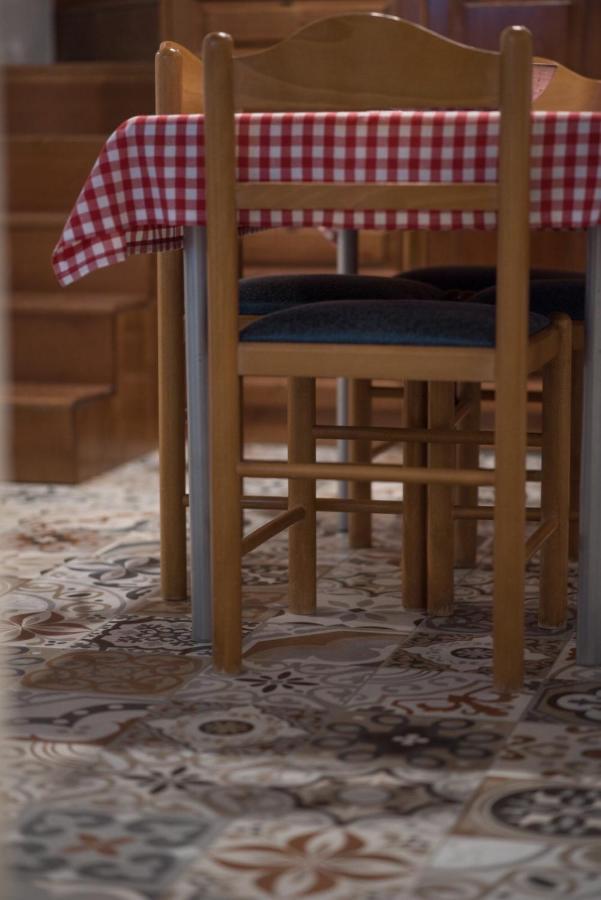 Grandmother'S House Apartment Psinthos Екстериор снимка