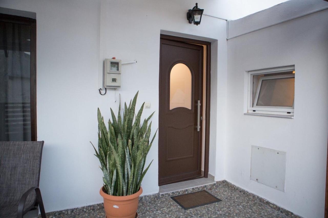 Grandmother'S House Apartment Psinthos Екстериор снимка